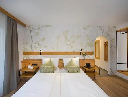 Vierjahreszeiten 4* フラッハウ