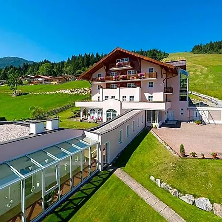 Vierjahreszeiten Flachau