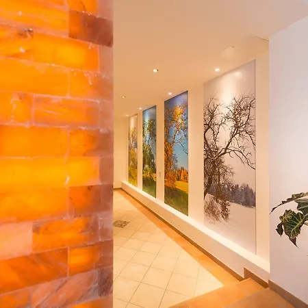 Vierjahreszeiten Hotel